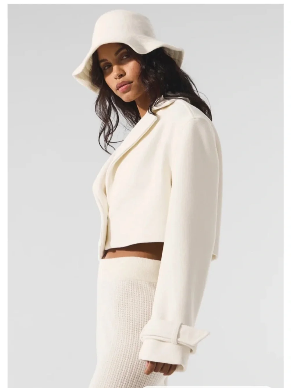 ALO Yoga cropped blazer